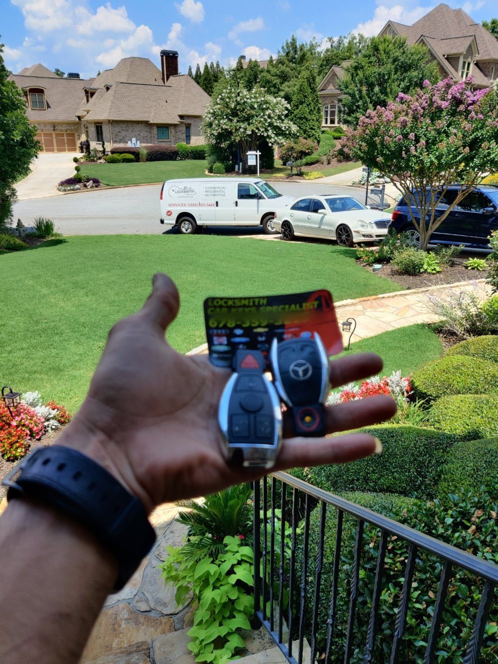 Lock to Lock Mercedes-Benz keys cut and programmed for a customer in Atlanta